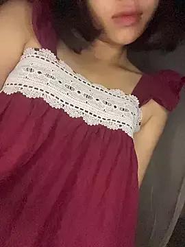 NinaHMiu from StripChat