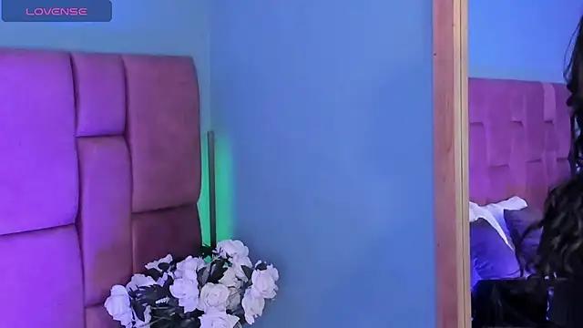 NinaInk from StripChat