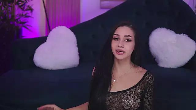 NinaSolenne from StripChat