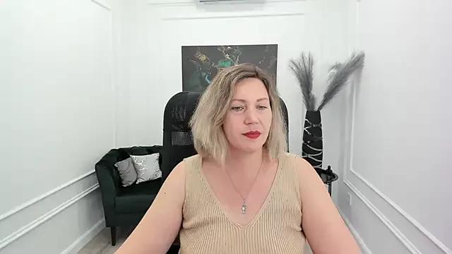 NinaStarle from StripChat