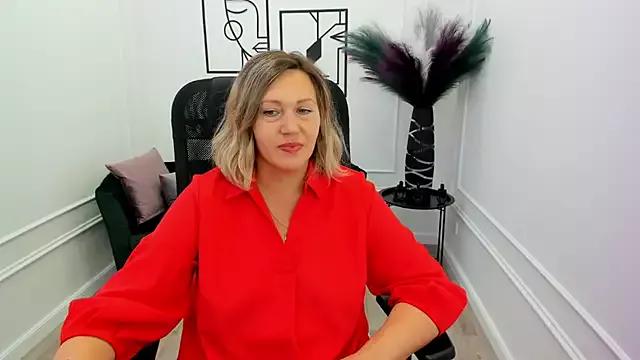 NinaStarle from StripChat