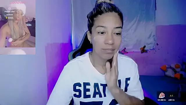 ninatiny from StripChat