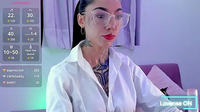 NinaVall from StripChat