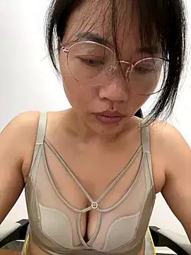 Nini-cn from StripChat