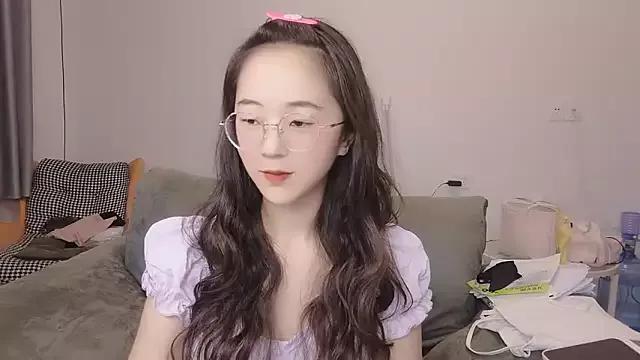 nini_a from StripChat