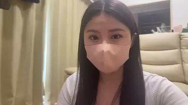 nipachan_ from StripChat is Freechat