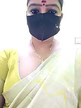 Nivedha27 webcams show profile image 