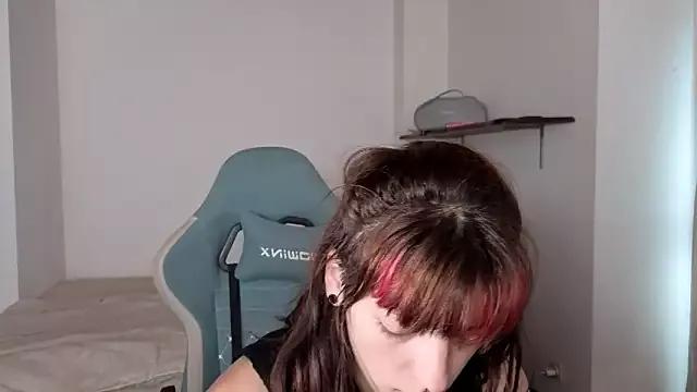 Nixxy_naughty from StripChat