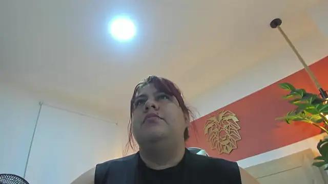 noaah_brown from StripChat