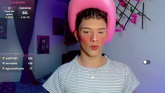 Noah_SlaveX from StripChat is Freechat