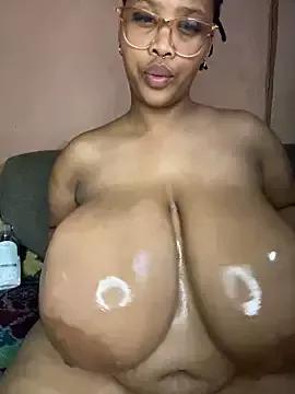 NonoGotBoobies from StripChat