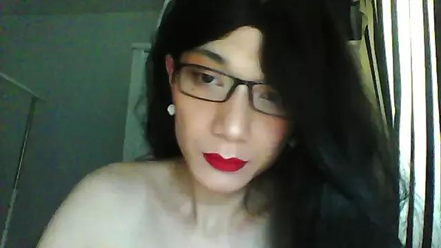 NoOneNoticed13 from StripChat