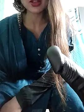 Noor_Darliing from StripChat