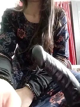 Noor_Darliing from StripChat