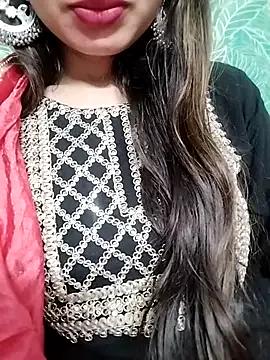 Noor_Darliing from StripChat