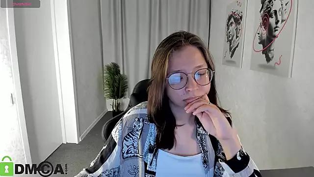 Noora_Moore from StripChat is Freechat