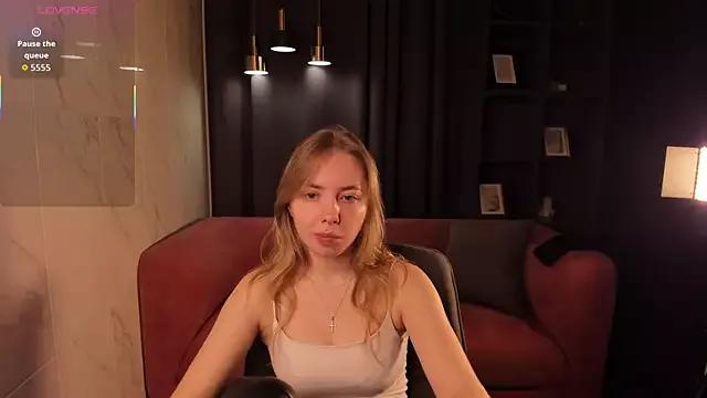 Nora_Miller from StripChat is Freechat