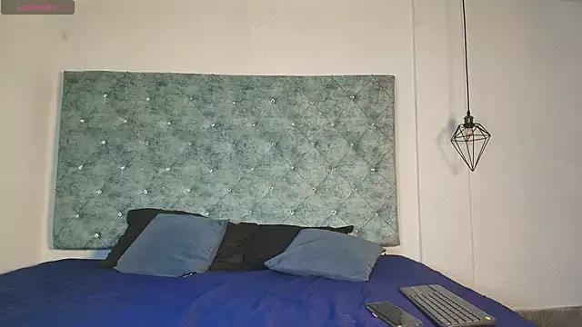 novaa_snow from StripChat is Freechat