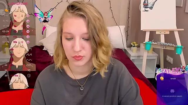 NovaVi from StripChat is Freechat