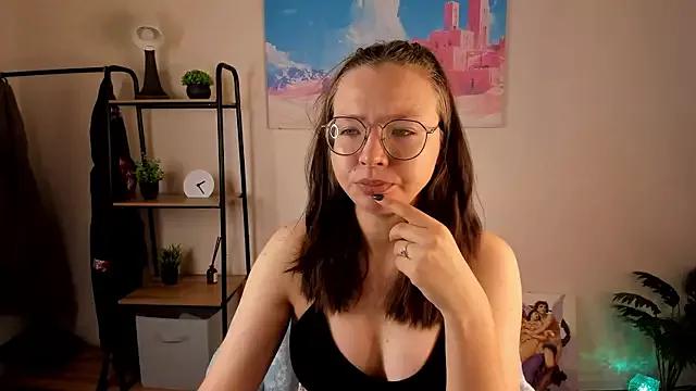 Nuura_Moore from StripChat is Freechat