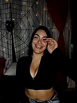 Nuvi_jonhs webcams show profile image 