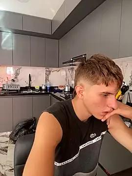oliver_Lz from StripChat is Freechat