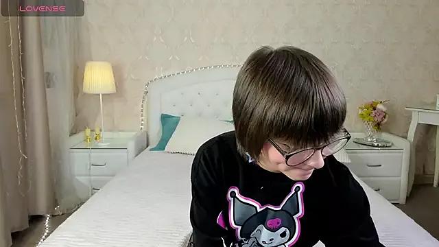 OliviaMacches from StripChat is Freechat