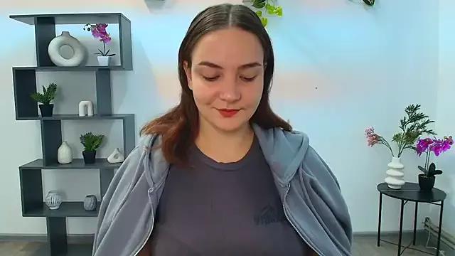OliviaMontgommery from StripChat is Freechat