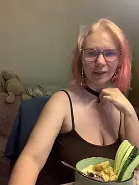 OnlyFoxDream on StripChat