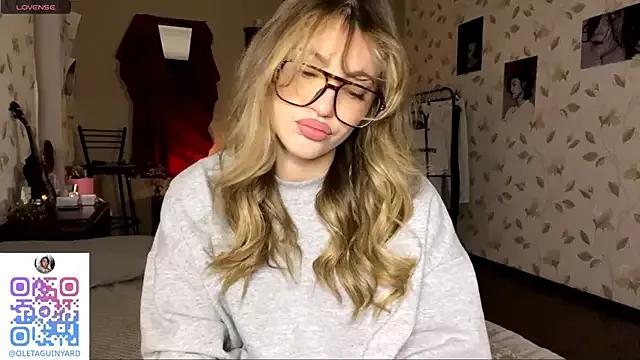 OrethaEredia webcams show profile image 