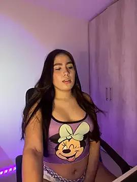 OriannaLuna from StripChat is Freechat