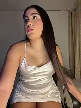 OriannaLuna from StripChat is Freechat