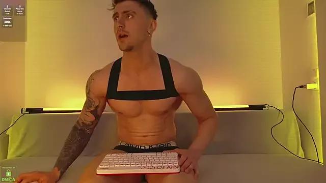 Oscar_Miller from StripChat is Freechat