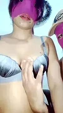 Oshadi_ruchira webcams show profile image 
