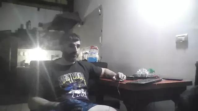 ozzypsico13 from StripChat