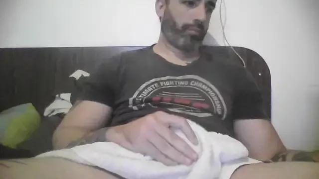 ozzypsico13 from StripChat