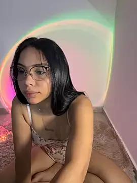 P_A_U_L_I_N_A_ from StripChat