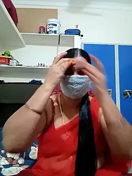 Padhu_baby from StripChat is Freechat