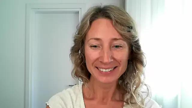 Paevoa webcams show profile image 