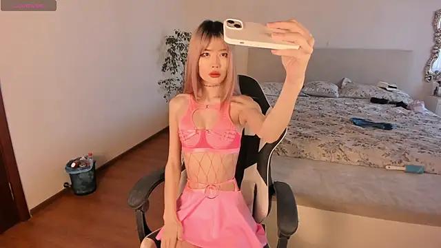 Pakk_Minni from StripChat