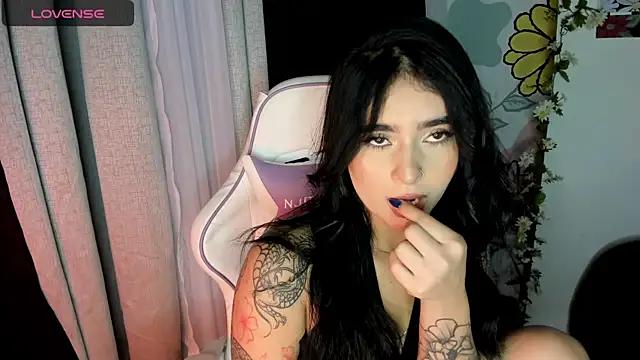 Dirty chat webcam: explore liveshows with versed models, from laying bare to fetishes, in a variety of sexy free adult webcams.