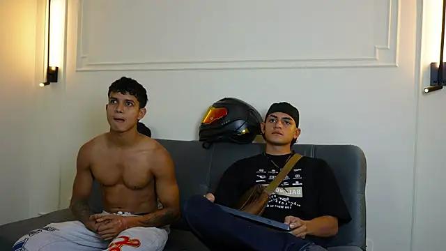 Paradise_boy_s from StripChat