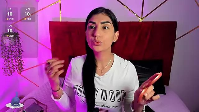 Paris_Evans_ from StripChat is Freechat