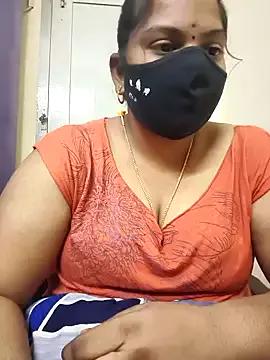 Paru_Tamil_Ponnu from StripChat is Freechat