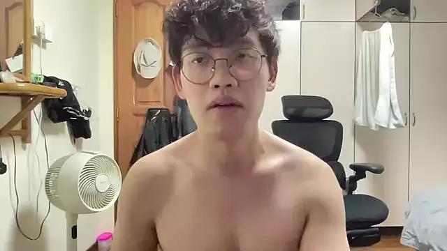 Passionatetwink2 from StripChat