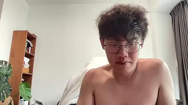 Passionatetwink2 from StripChat