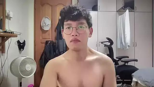 Passionatetwink2 from StripChat