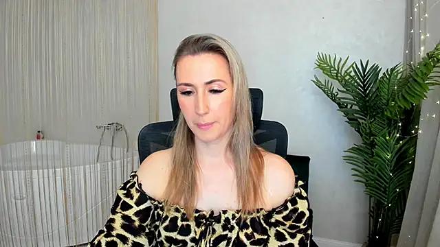 PassionGlow from StripChat