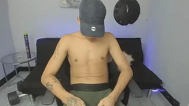 Paul_bone from StripChat is Freechat