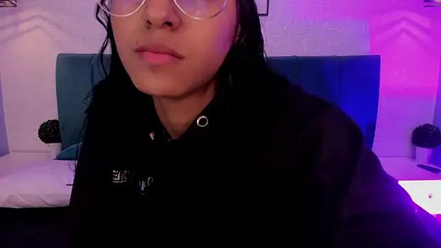 paulacastilla from StripChat is Freechat